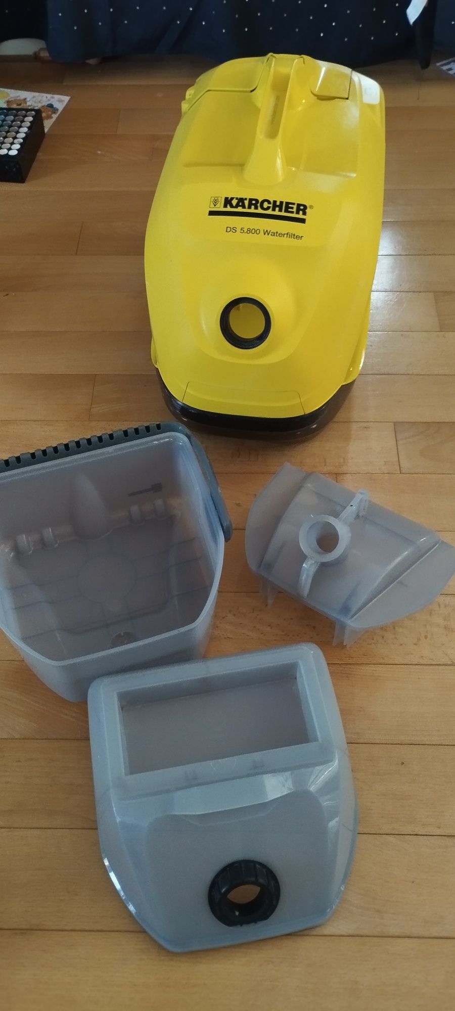 Odkurzacz z filtrem wodnym karcher ds 5.800