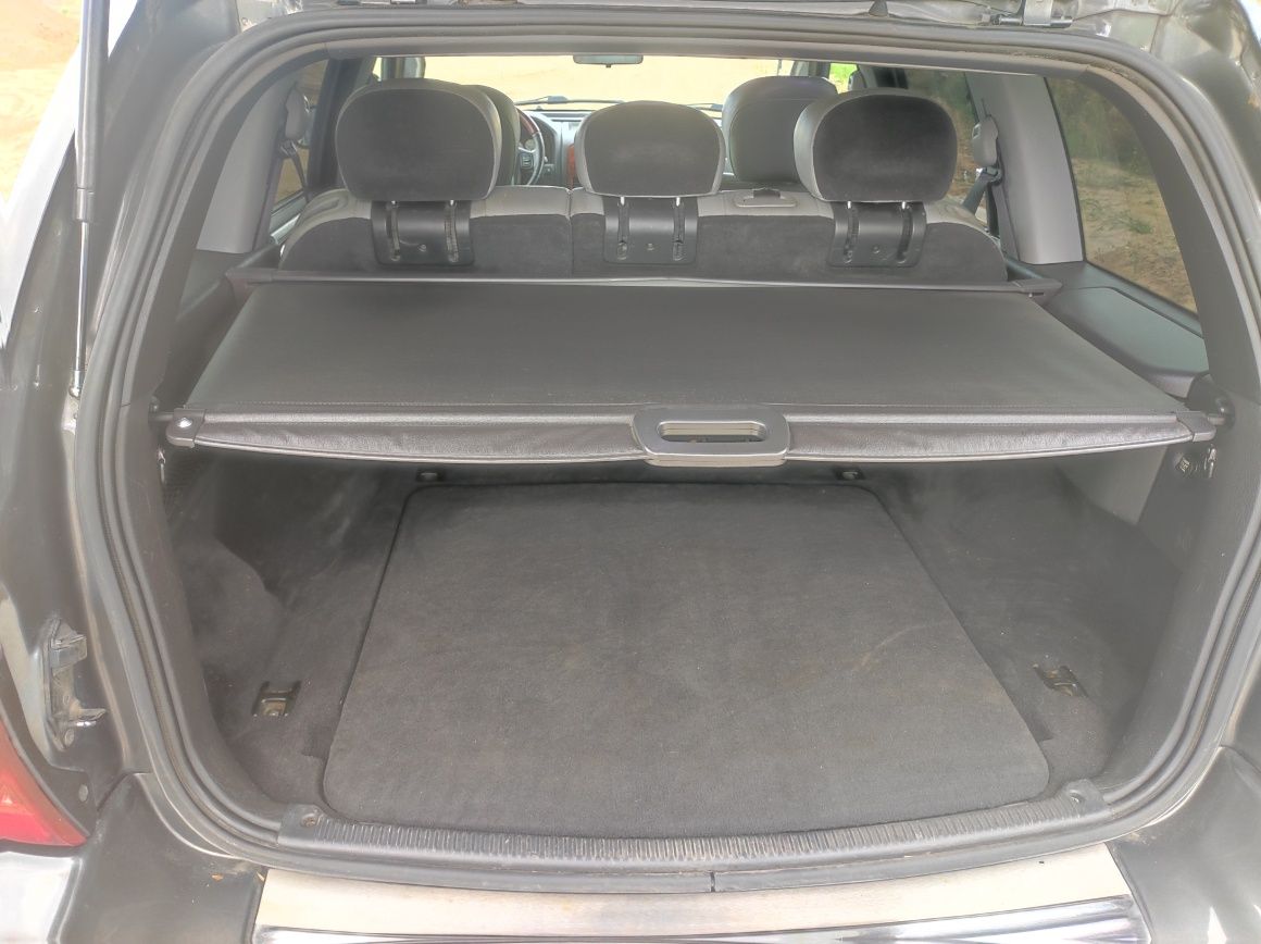 Jeep Grand Cherokee 4.7 H.O stan bdb Overland NAJBOGATSZA WERSJA