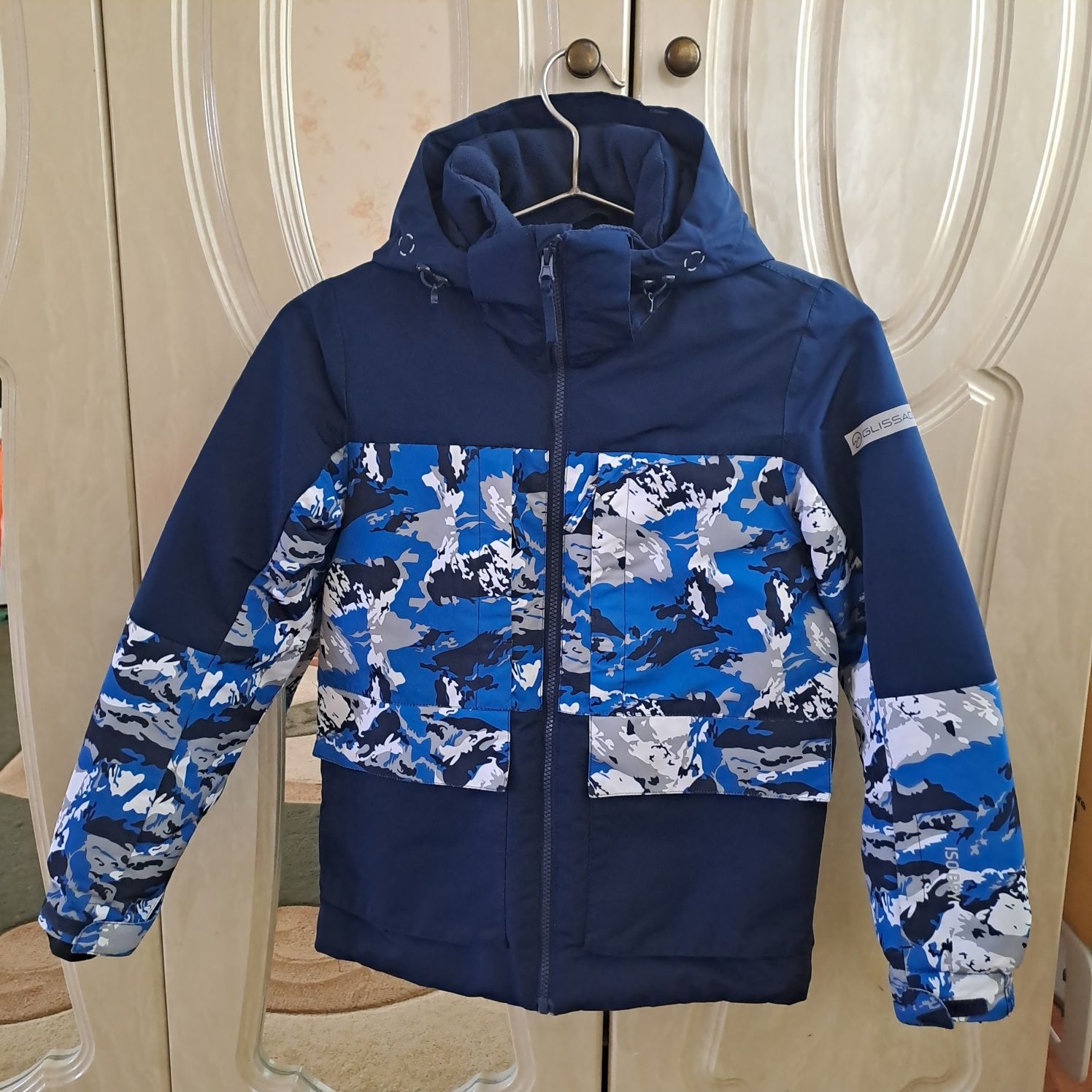 Водоотталкивающая термо куртка 146р