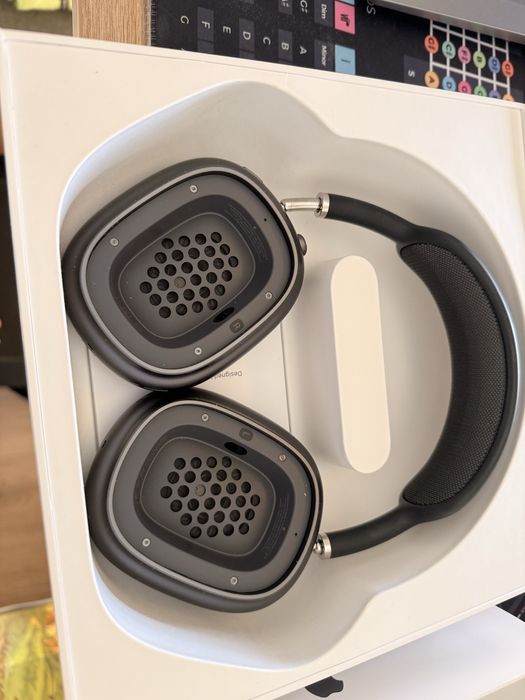 Airpods Max w pelni sprawne