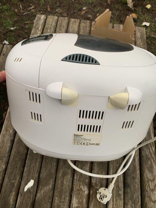Хлебопечкa SATURN  ST  -  ES 7773 EIARA