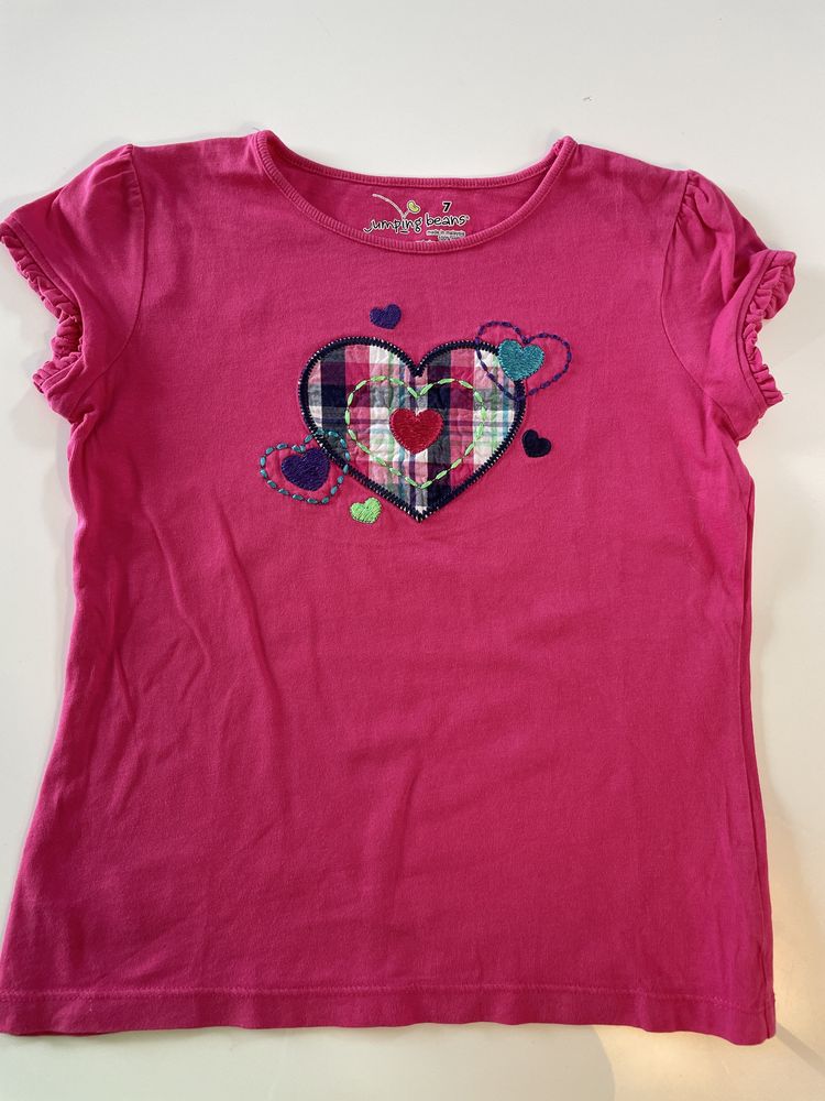Tshirt com bordados tamanho 7