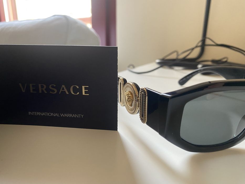 Oculos versace medusa