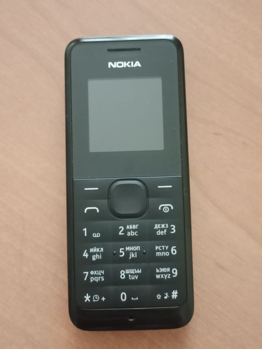 Кнопочный телефон Nokia 105