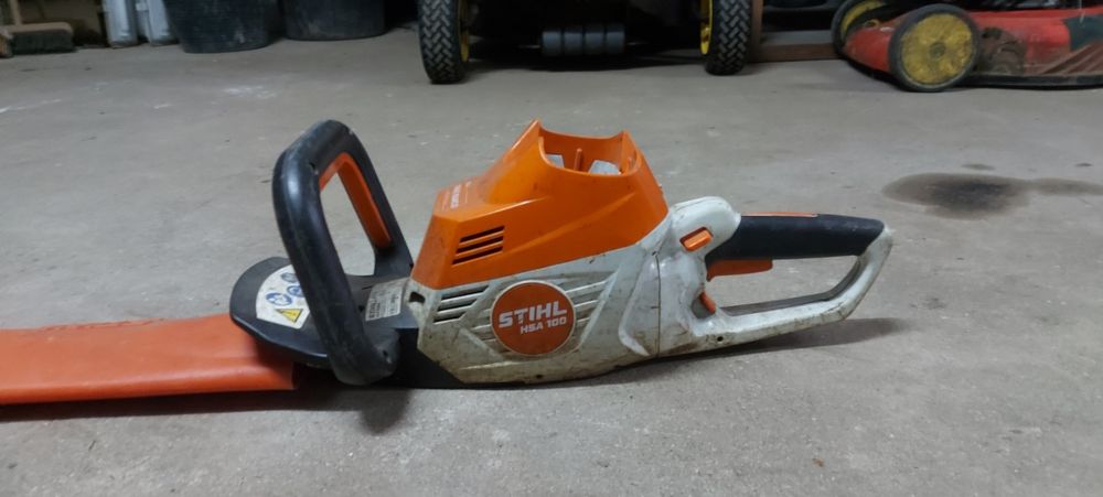 Corta sebes Stihl RMA 100