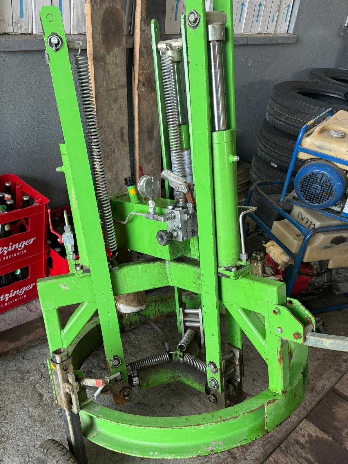 Maszyna do osadzania/regulacji studzienek/włazów-  Hydrauliczna