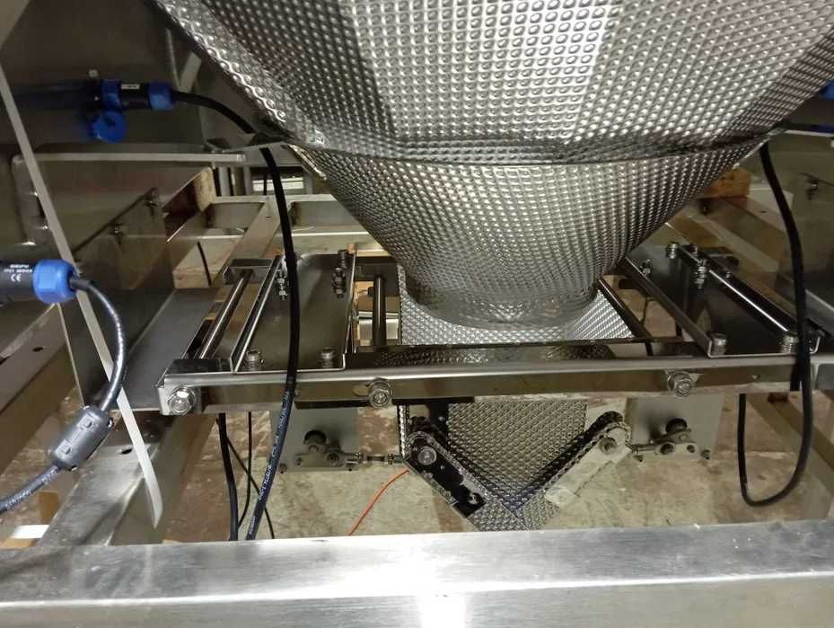 Waga wielogłowicowa - 14 modułów ważących, automatyzacja pakowania.