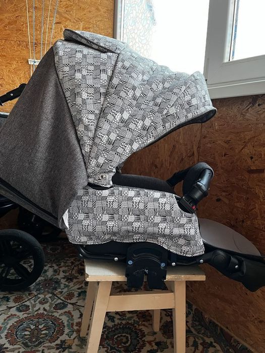 Продам коляску 2в1