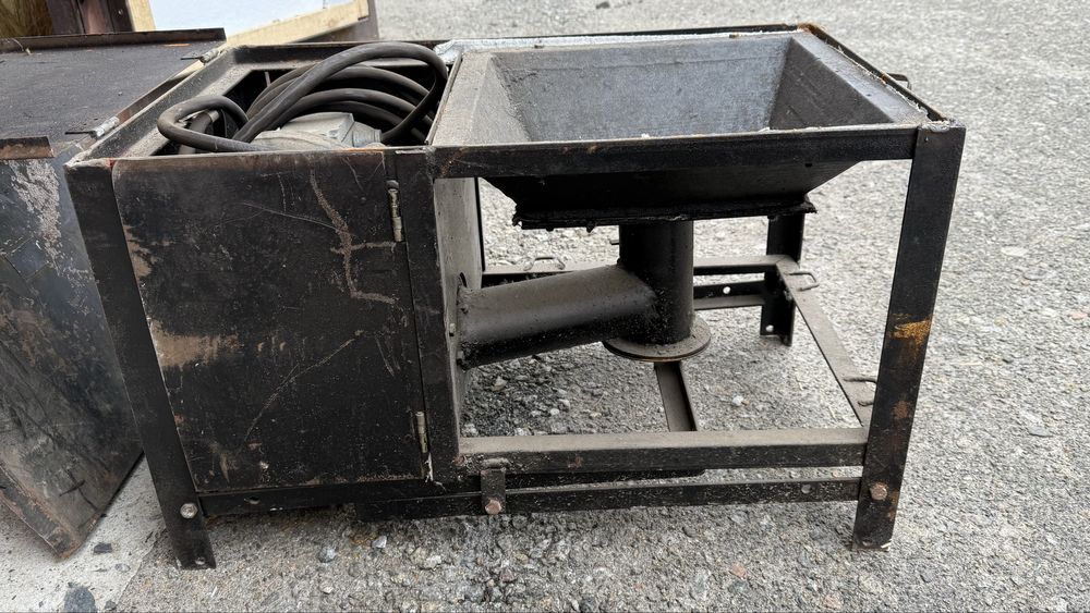 Продам горн ковальський переносний (горно)