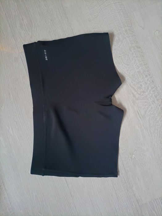 Spodenki Nike treningowe na siłownię do ćwiczeń elastyczne