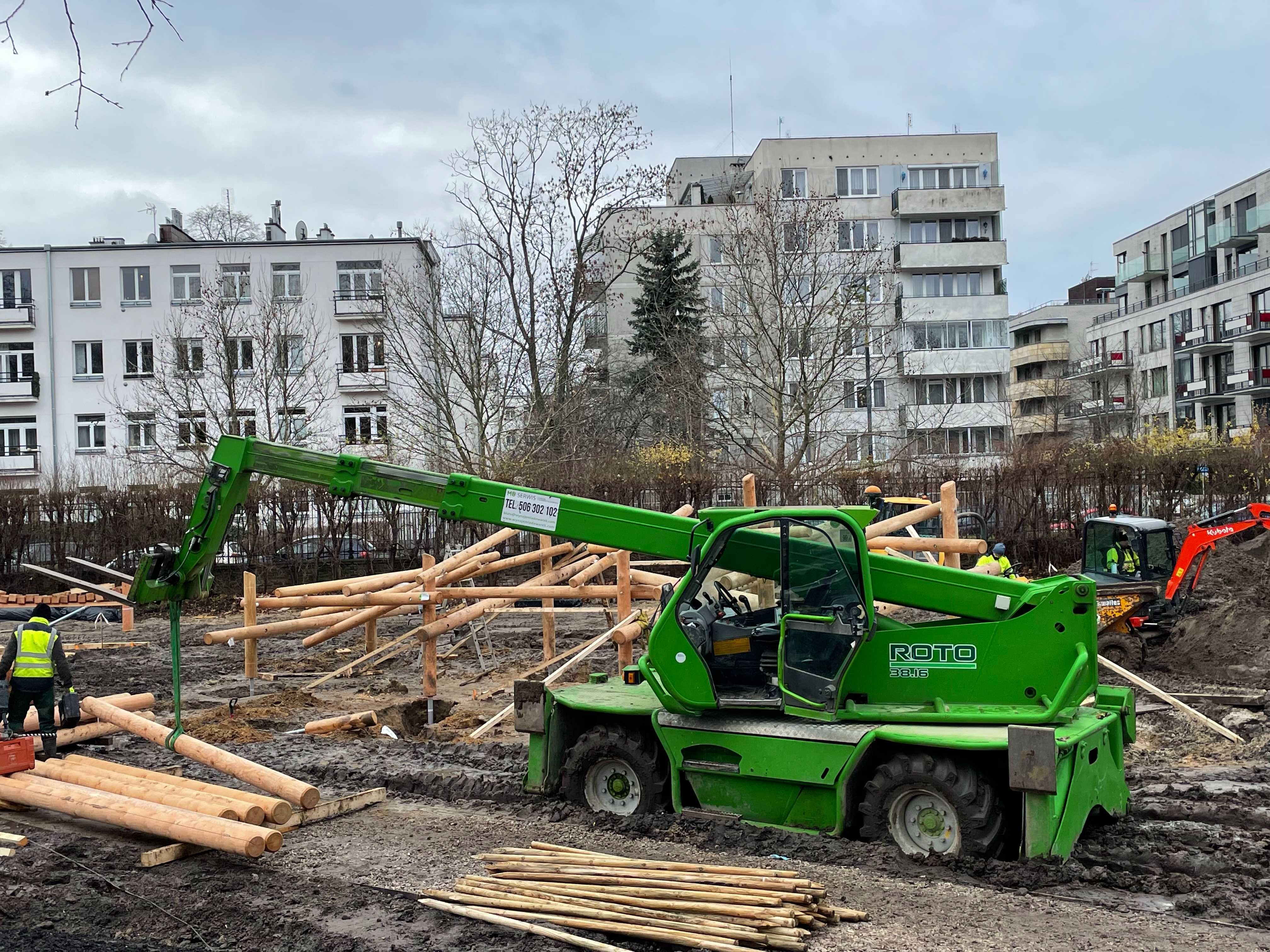 Wynajem ładowarki teleskopowej Merlo ROTO P40.25 4t 25m