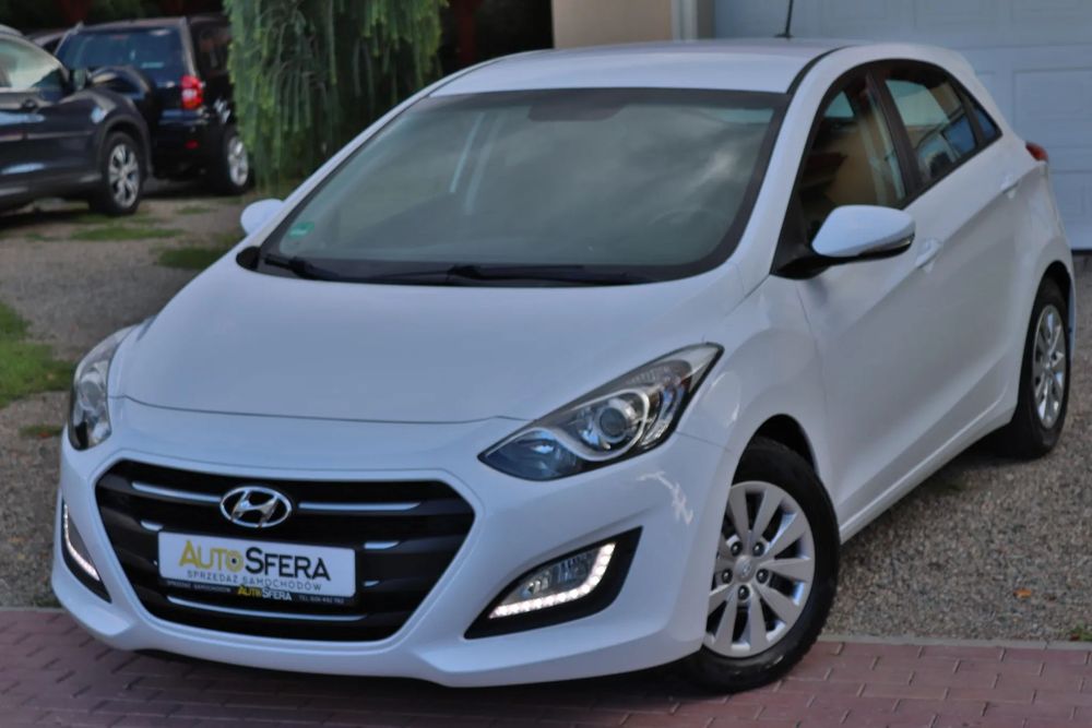 Hyundai I30 1.4 Navi Bezwypadkowy Oryginalny Przebieg Kamera Gotowy do Jazdy