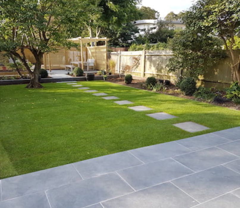 Zakładanie Trawnika Podlewanie Automatyczne Ogrodowe Koszenie