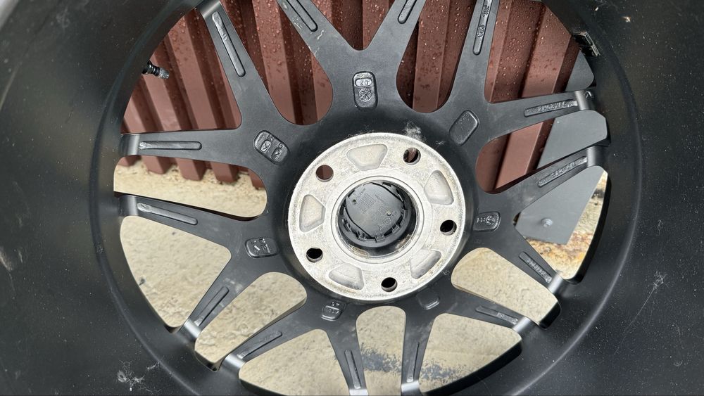 Goauto диски Porsche 5/130 r20 r21 9-11j dia71,6 з гумою 305 30 r21