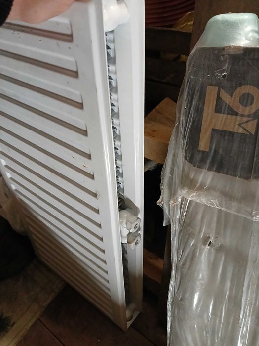 Nowe grzejniki Cosmo 40x80