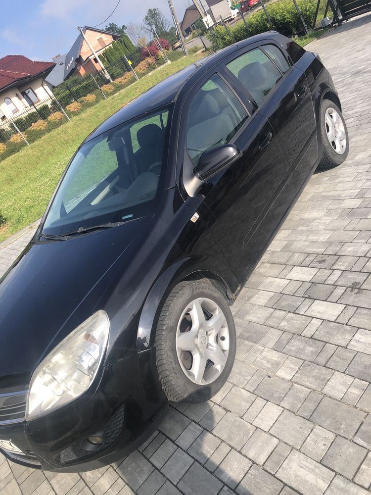 Opel Astra typu H 1.7 Cdti