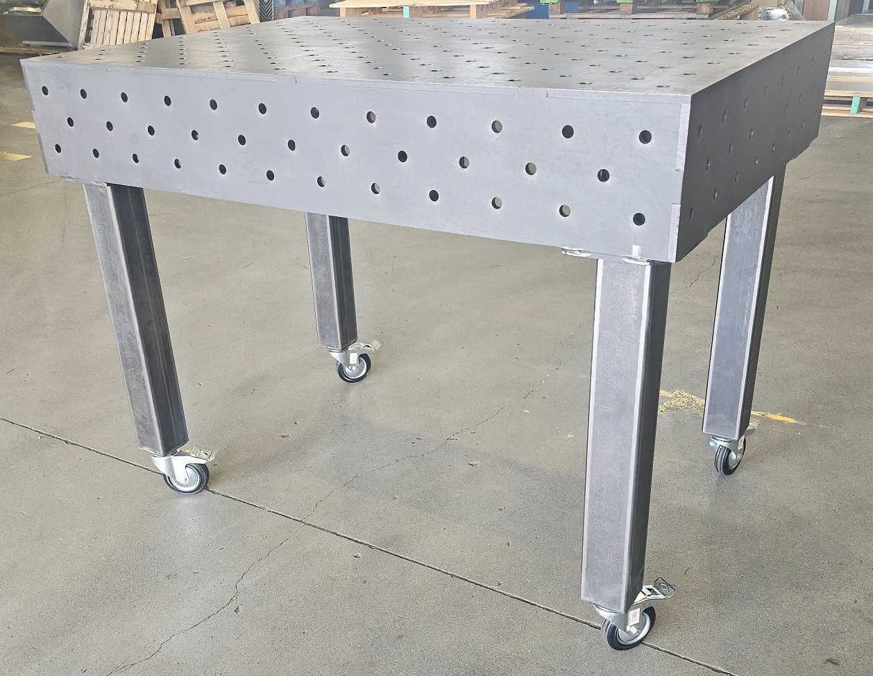 Stół spawalniczy 1200x800x200 gr.10 kółka z hamulcem