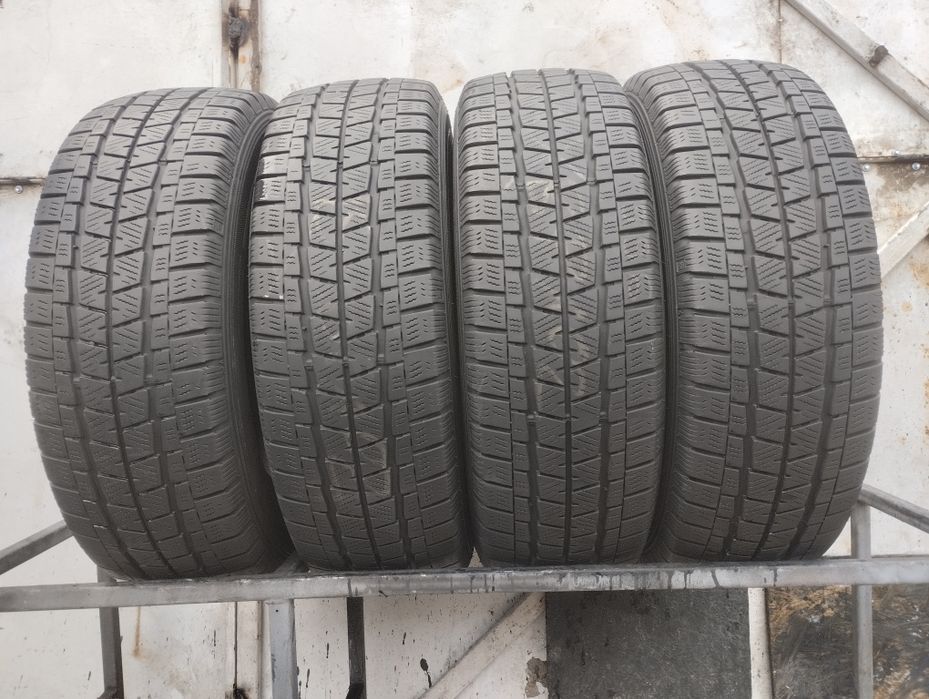 215/65/16c Falken зима комплект 7-8 мм