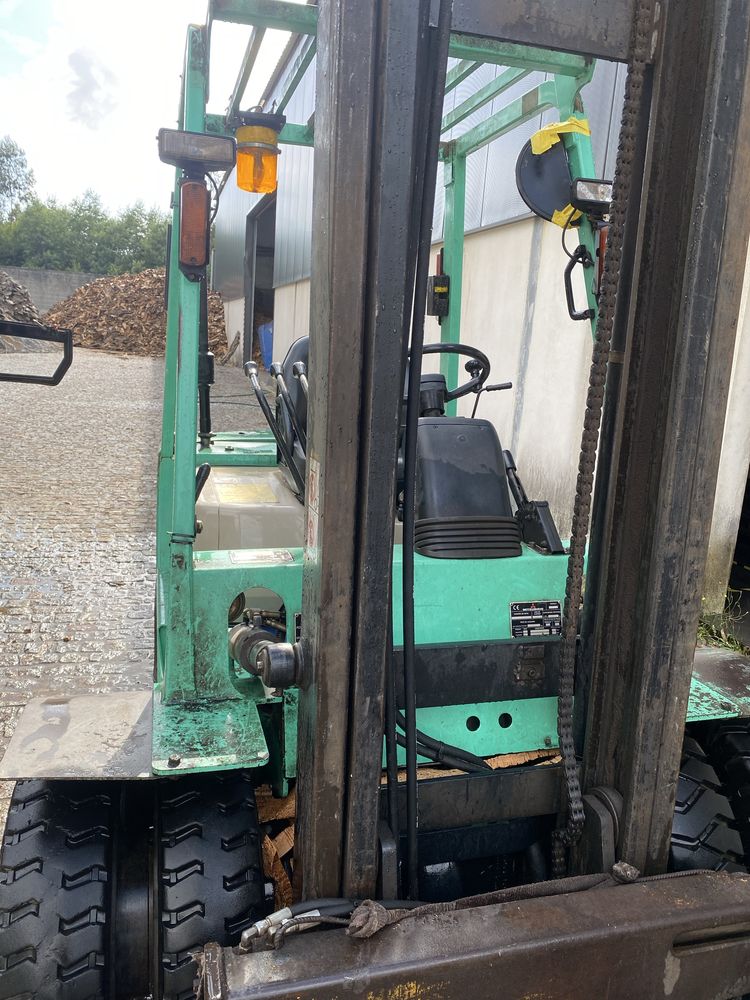 Mitsubishi 25 Empilhador