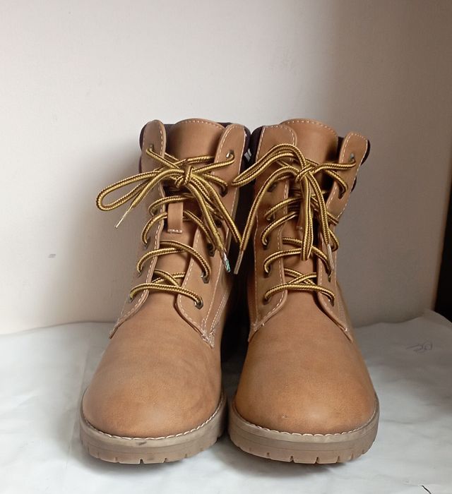 Trapery damskie botki marki Land Rover rozmiar:39 brązowe