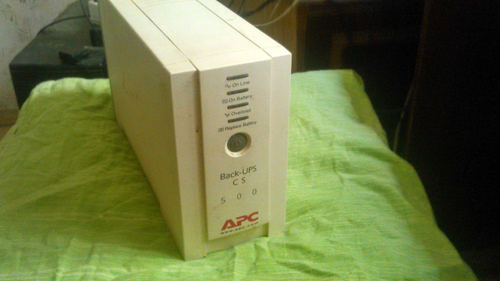 Продається ДБЖ (безперебійник) APC Back-Ups CS 500