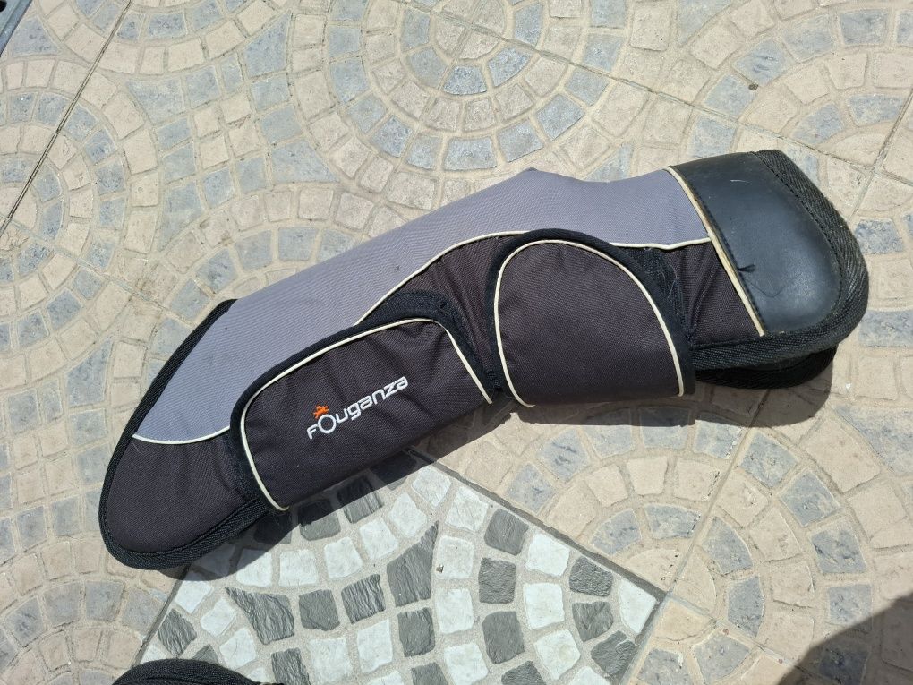 Caneleiras de viagem para cavalo