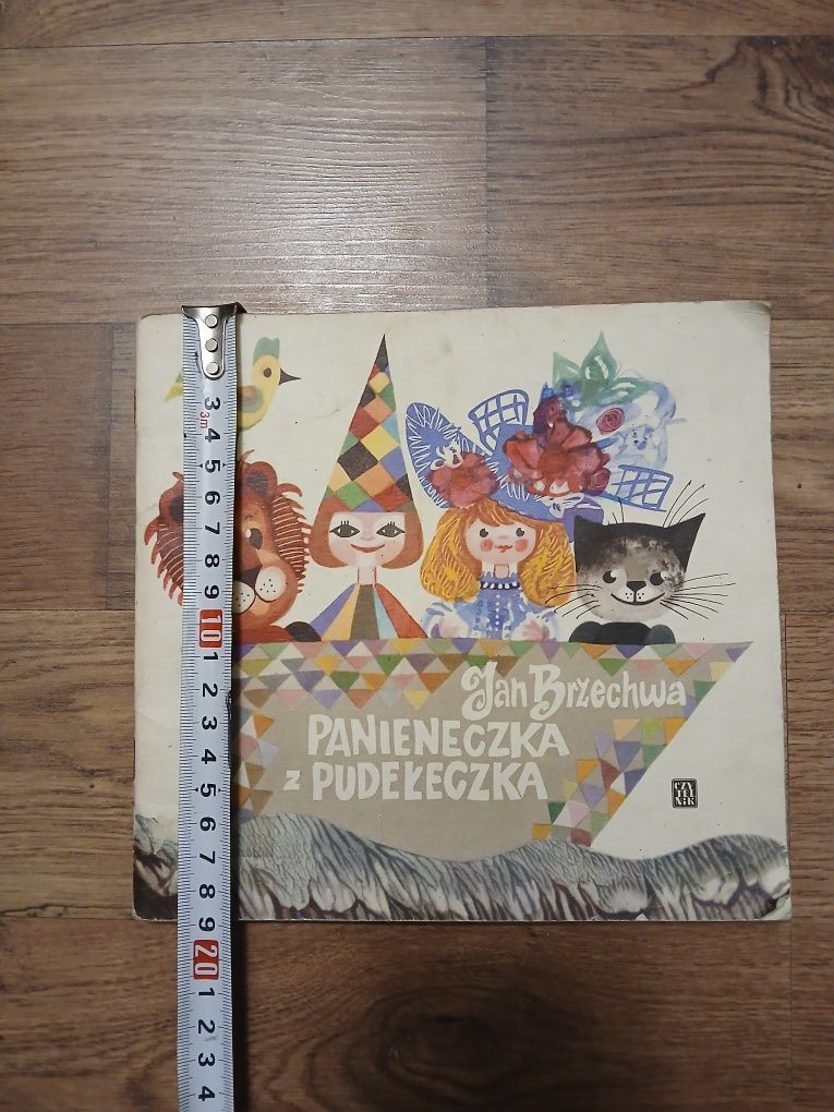 Jan Brzechwa panieneczka z pudełeczka książeczka PRL 1968