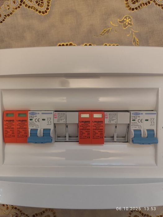 Щит захисту deye 6 kwt. Для сонячних панелей.
