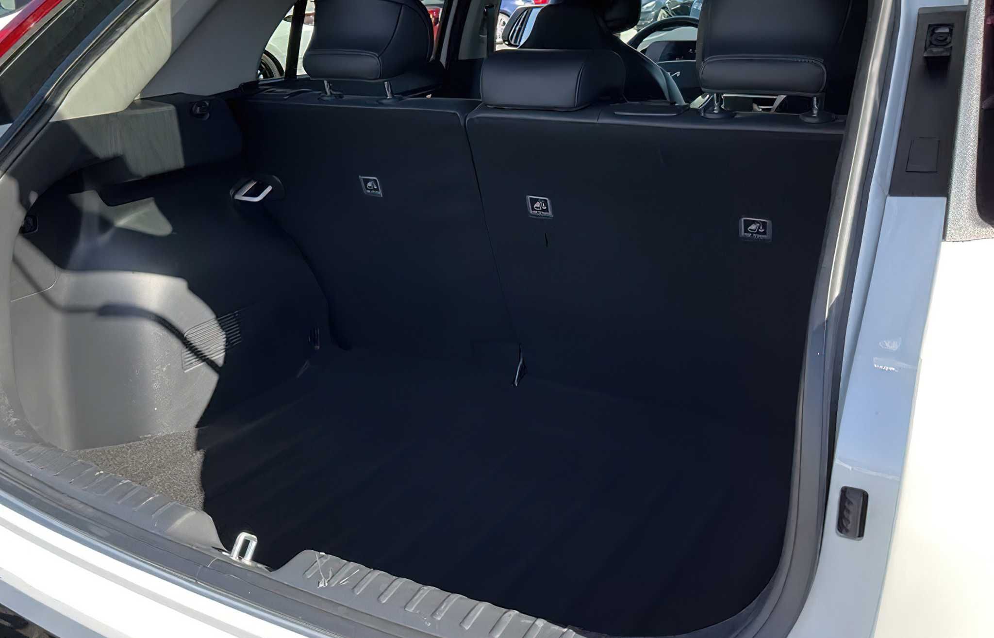 Kia Niro EX Touring 2023