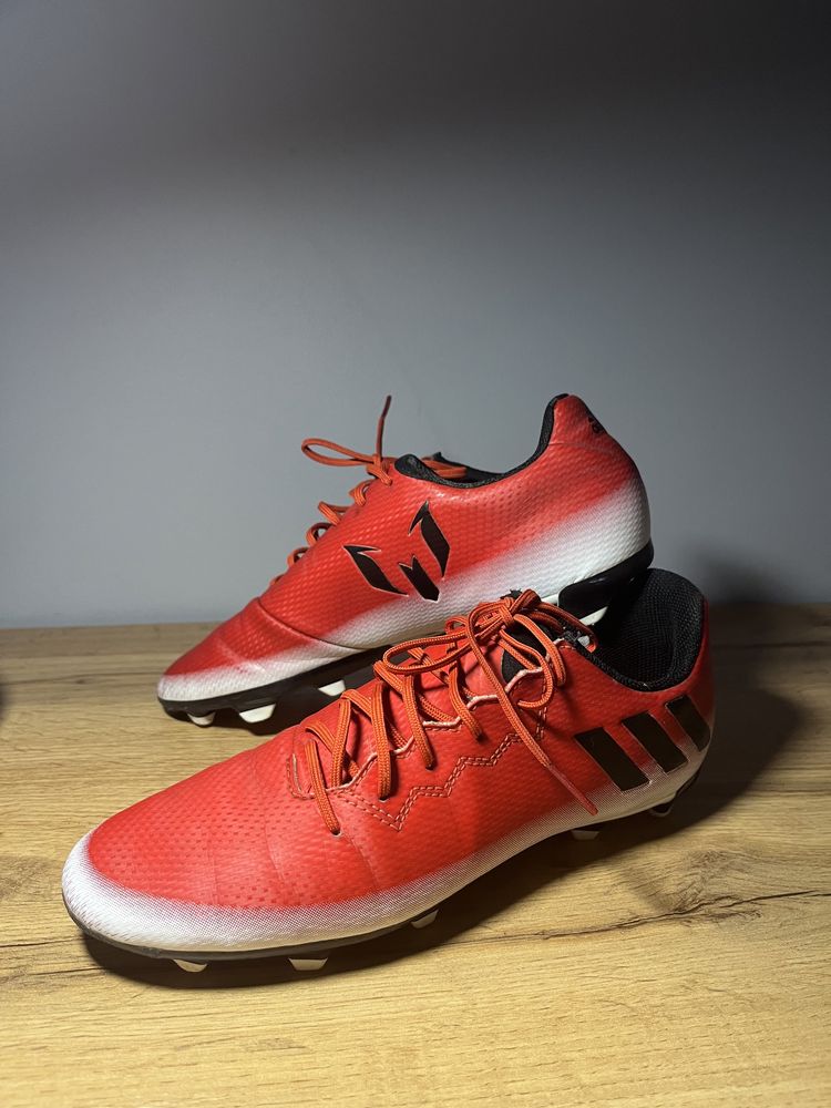Buty piłkarskie korki Adidas
