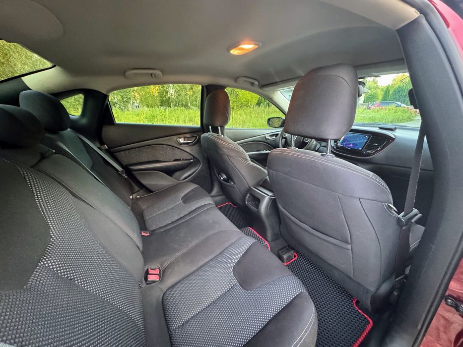 Продаю своє авто Dodge Dart 2.4L SXT 2014 р.