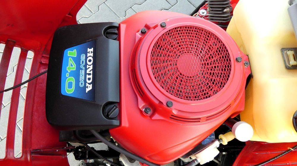 Traktorek kosiarka HONDA 2214 2 Cylindry (050201.5) - Baras