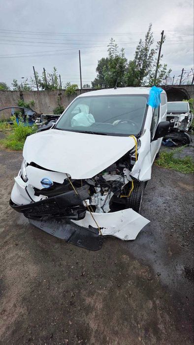Продам Nissan E-NV 200 після ДТП