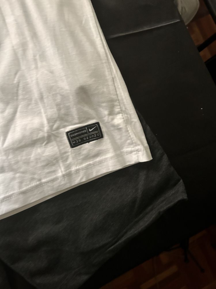 Conjunto nike branco e preto