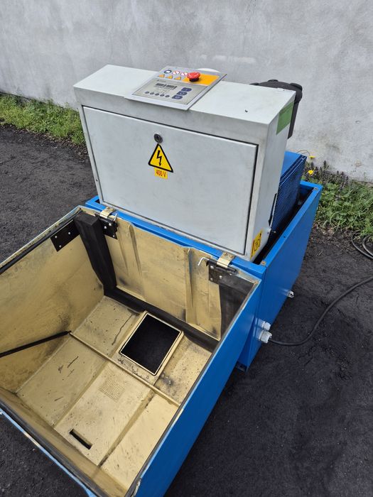 Sprężarka śrubowa CompAir L22 / 22 kw