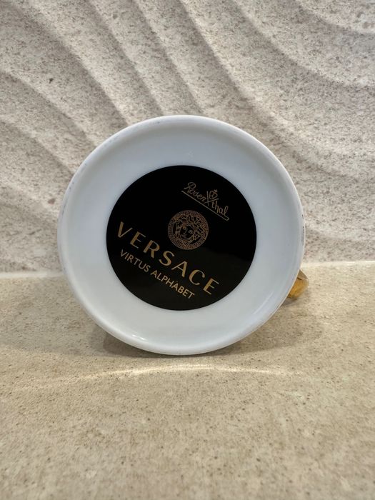 Kubek VERSACE z literą A