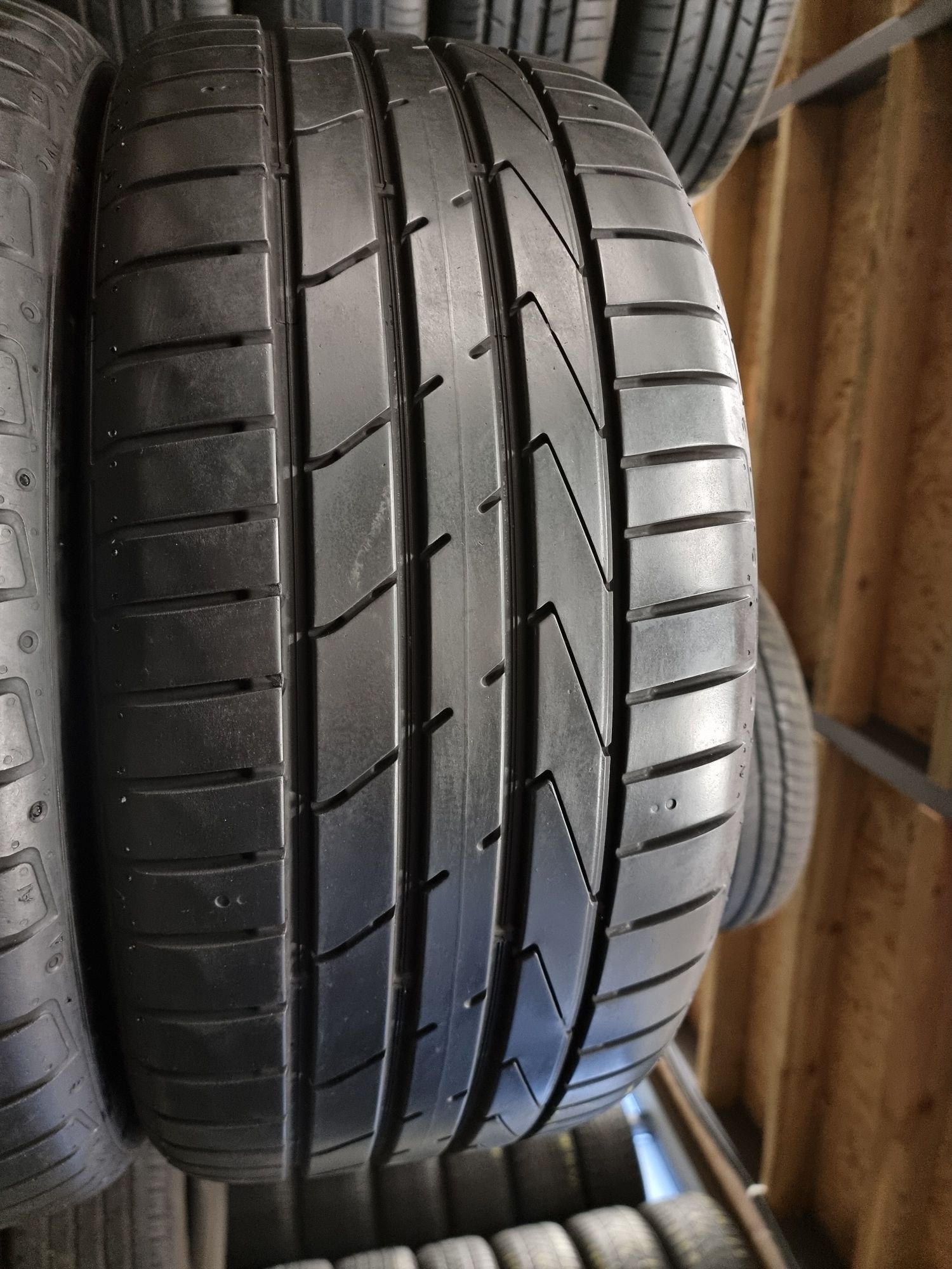 Шини літні 245х45хR17 Hankook Ventus S1 Evo2  4 Шт 90-95% Залишок