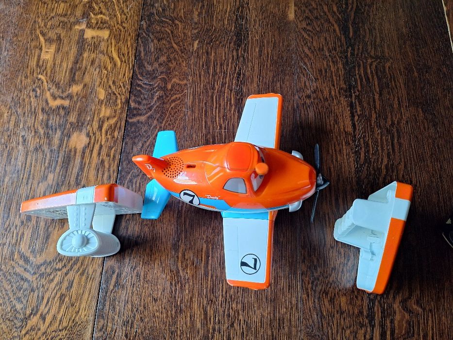 Samolot Dusty Popylacz Disney Mattel interaktywny dziecko jest pilotem