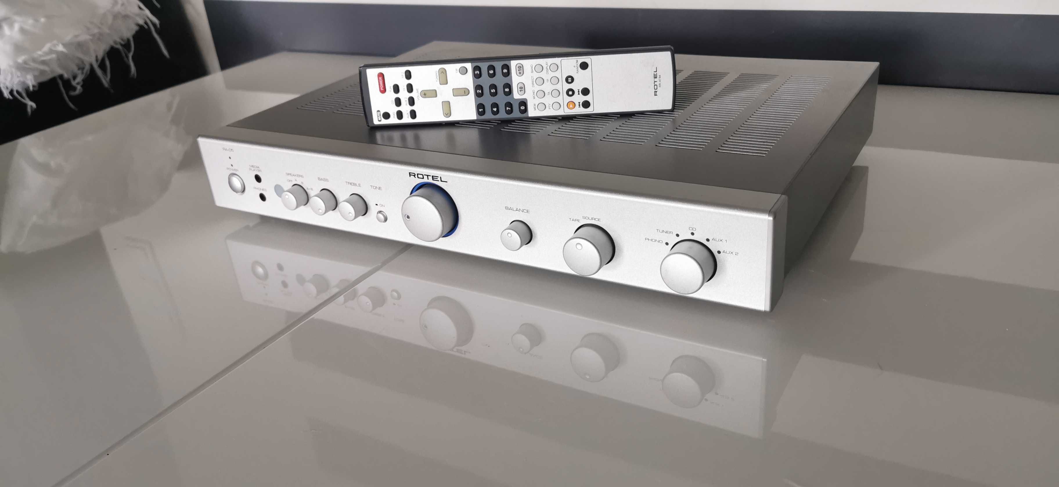 Stereo wzmacniacz Rotel Ta 05
