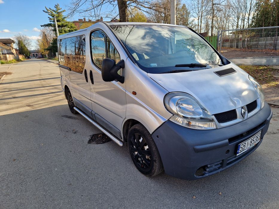Renault Trafic 2.5 DCI 8 osób !