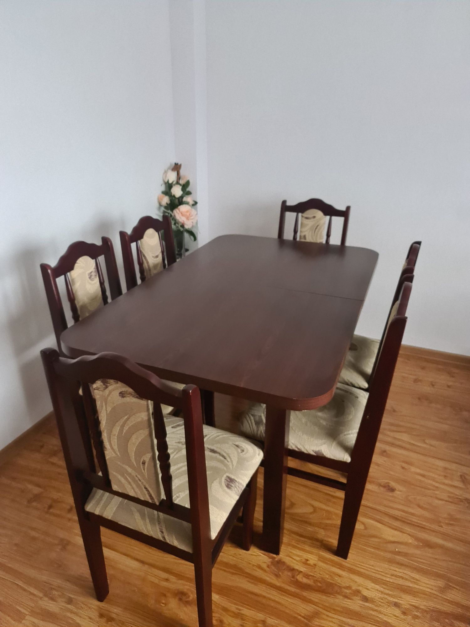 Stół do jadalni obiadowy z krzesłami na 6 osób