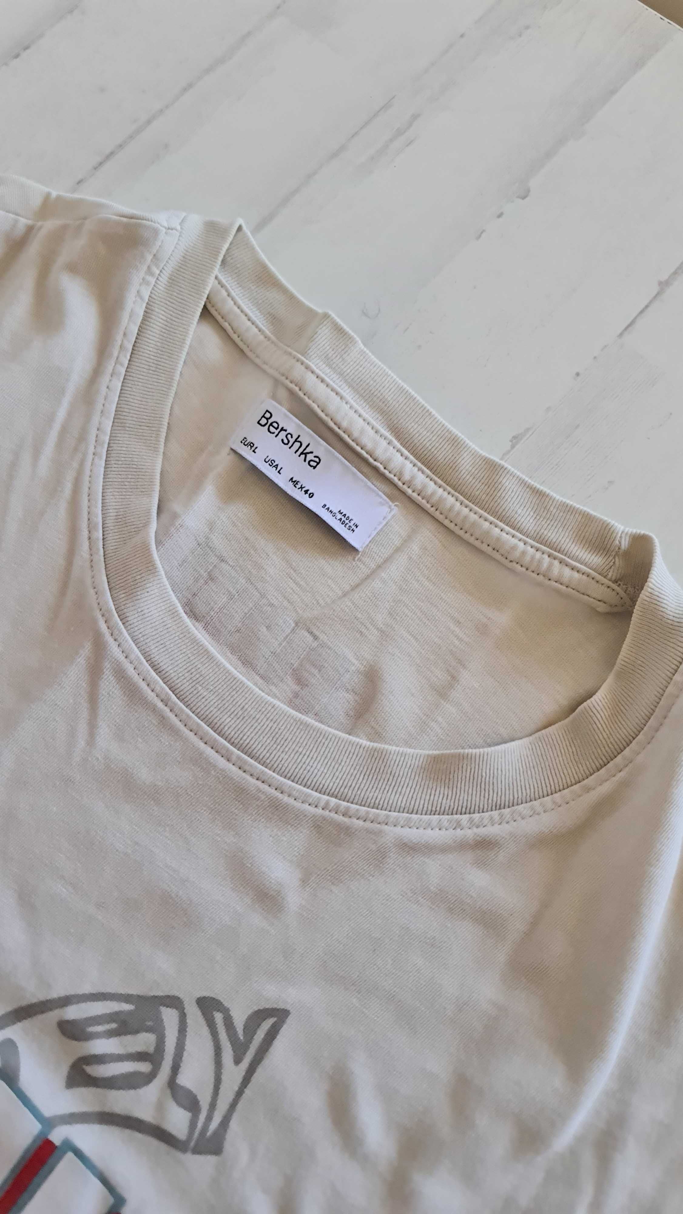 T-Shirt Bershka Spiritual Valley - Tamanho L