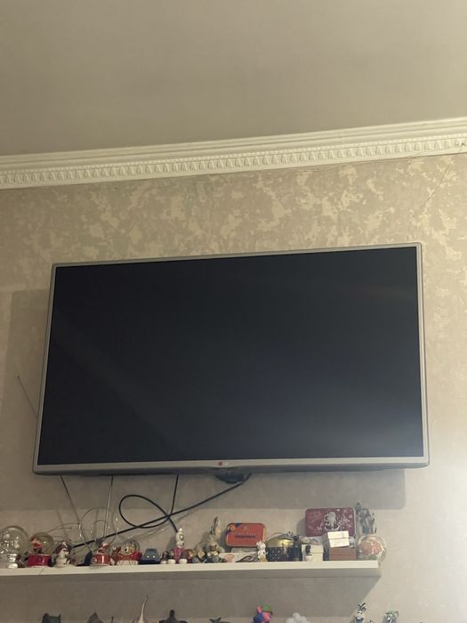 Телевізор  LG 42