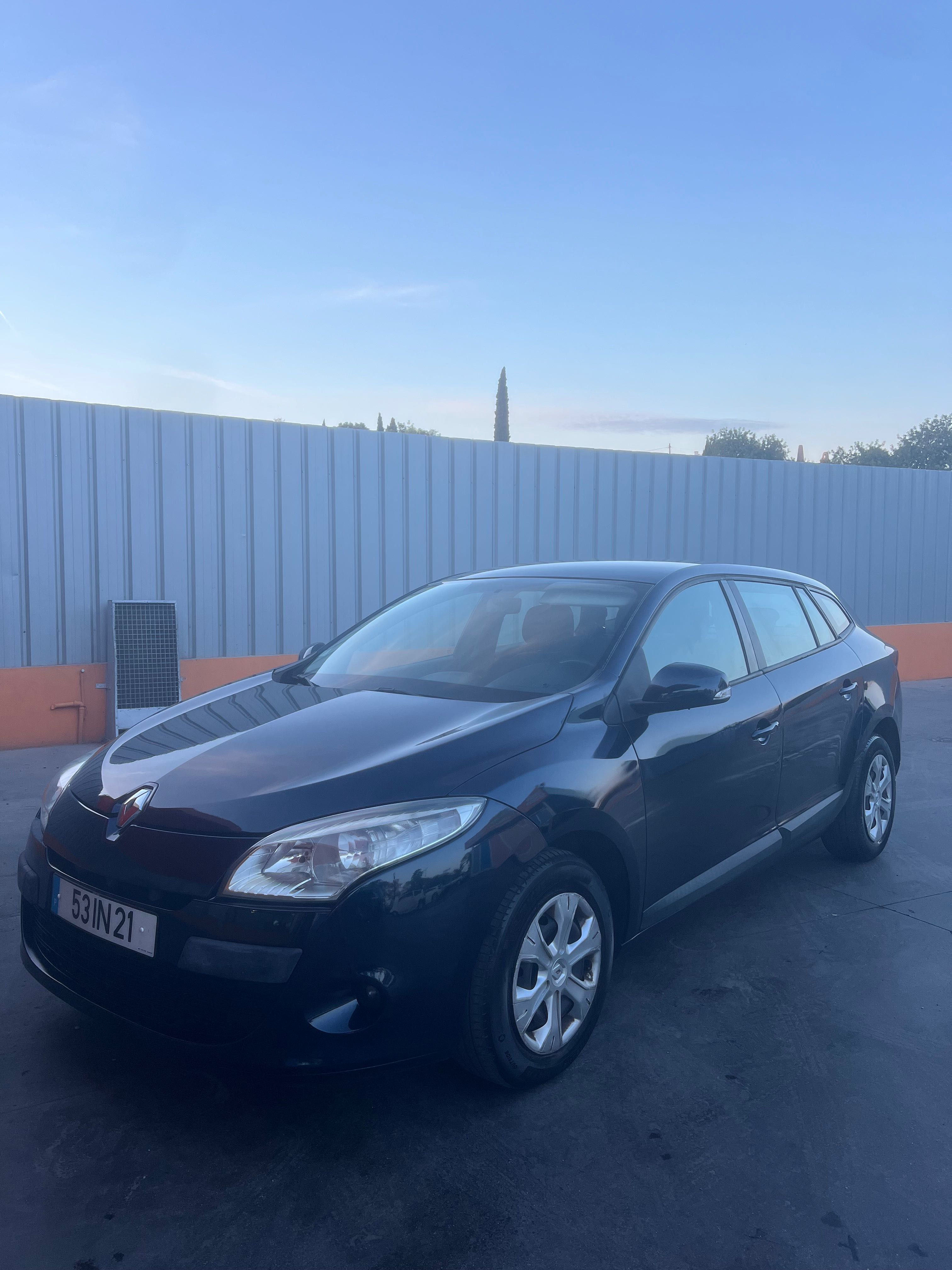 Urgente- RENAULT MÉGANE 1.5 dci
