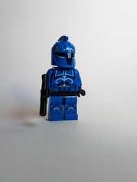 Lego star wars minifigurka Blue seant trooper commandor + blaster