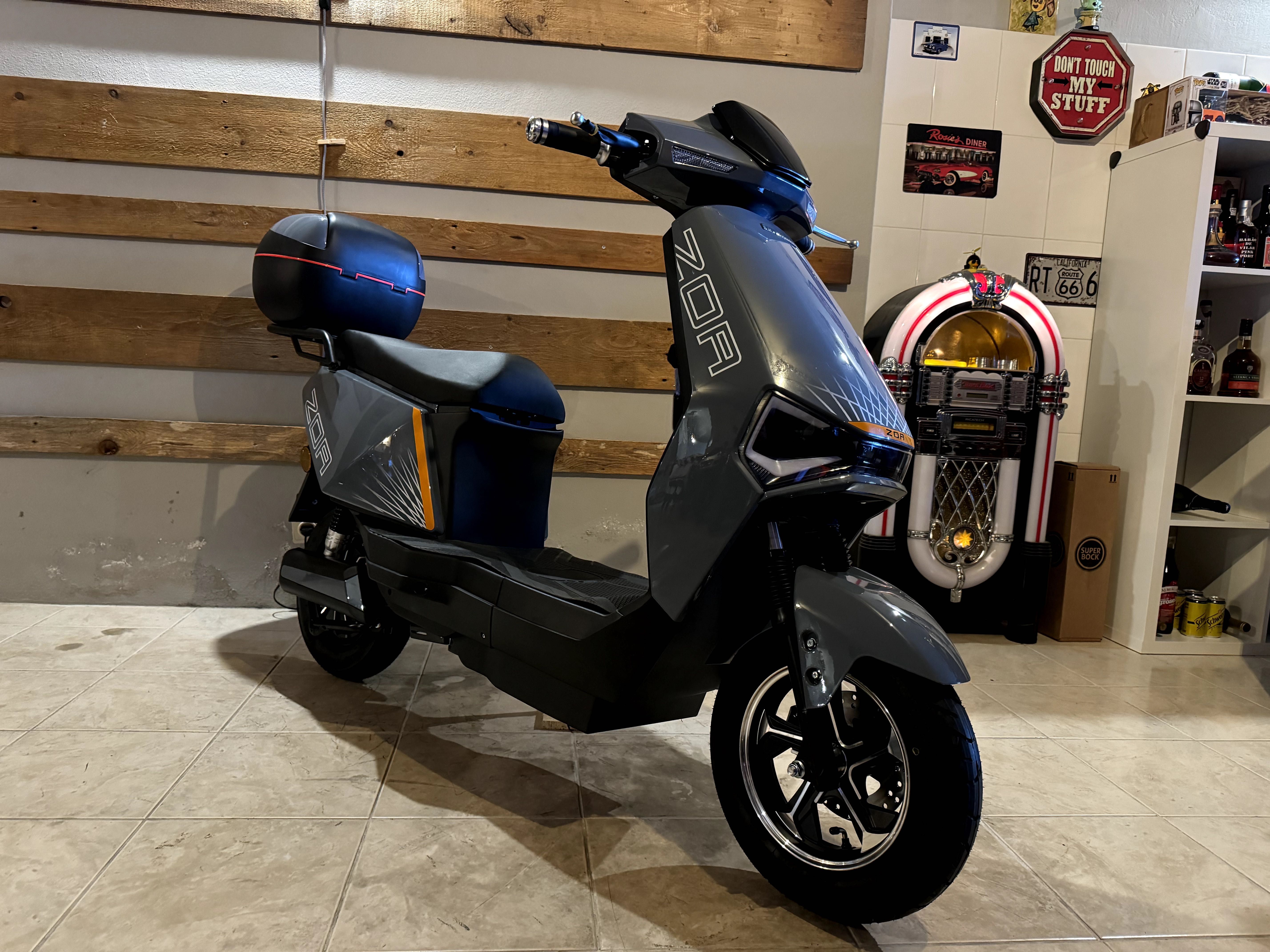 Scooter elétrica sem carta Seventeen Zoa financiamento