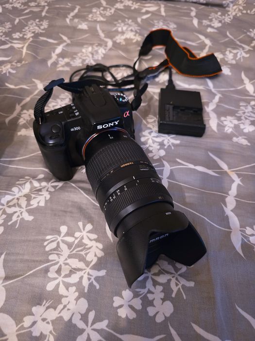 Lustrzanka Sony Alpha 300 + Tamron 70-300
