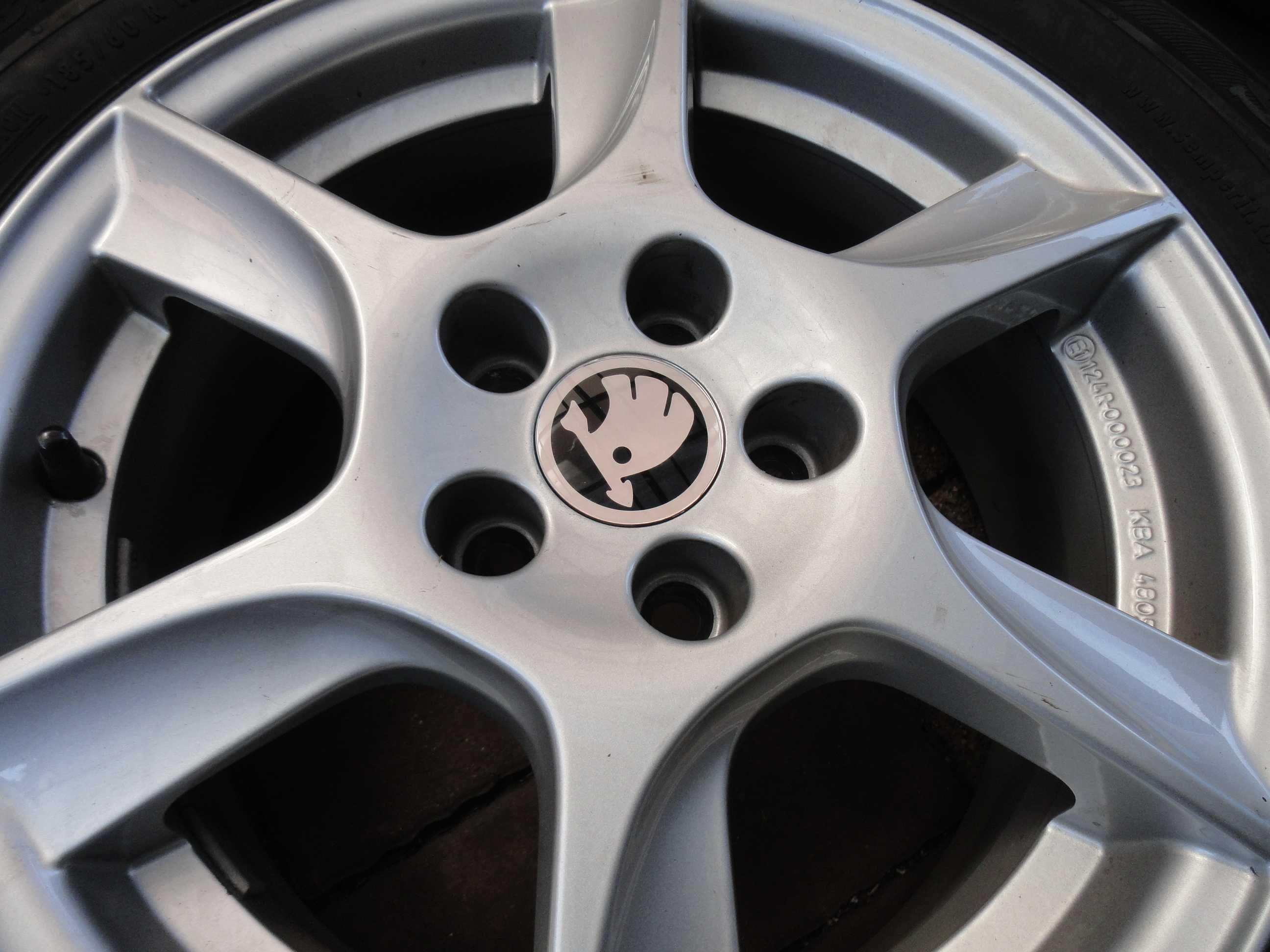 Felgi Aluminiowe 15 5x100 Skoda IDEALNE