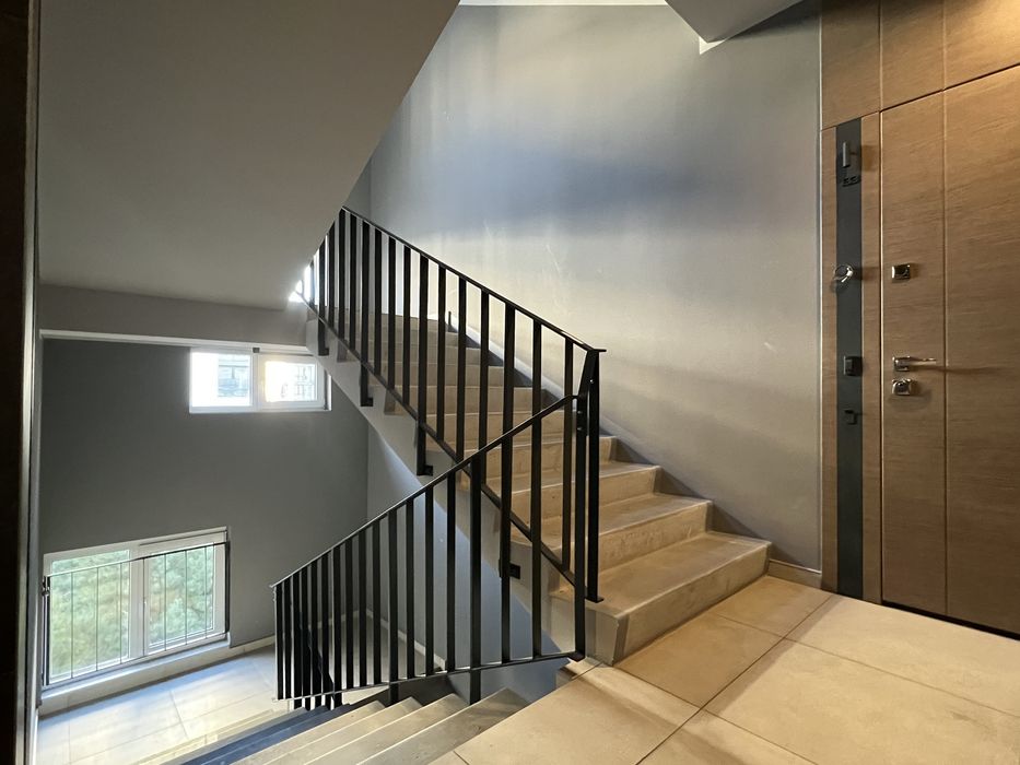 Продаж двокімнатна кв. в ЖК Файна Таун, з кухнею-вітальнею, не кутова