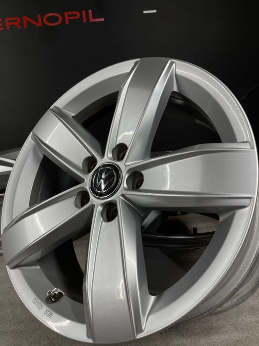 Диски R17 5x112 Et38 6.5J. VW Passat Golf Jetta Touran Caddy Skoda